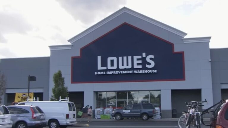 Lowes Store